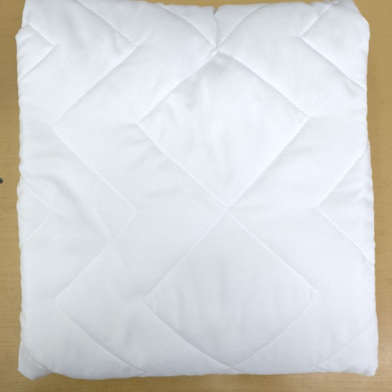 Protector de colchón- acolchado e impermeable