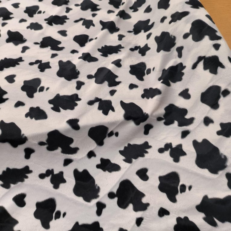 Tela Flocada Animal Print - vaca